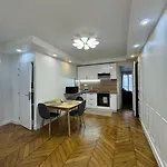 Appartement Poissonniere, Canal Saint Martin